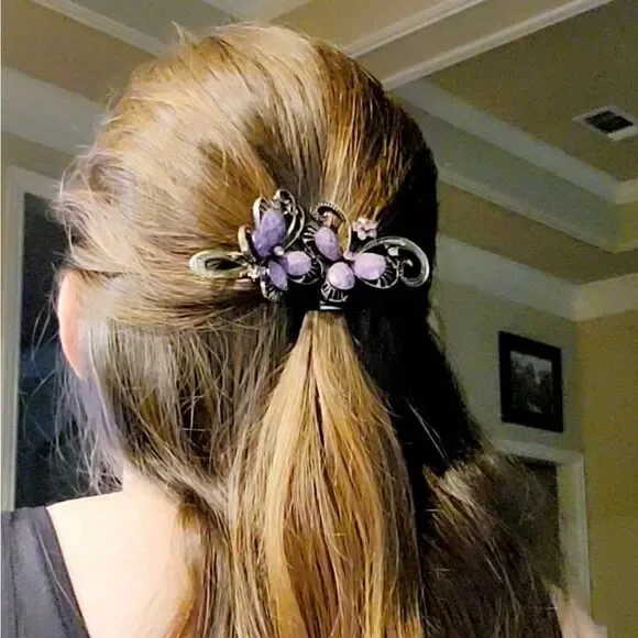 Beautiful Vintage inspired Purple hair accessory - Picture 11 of 15